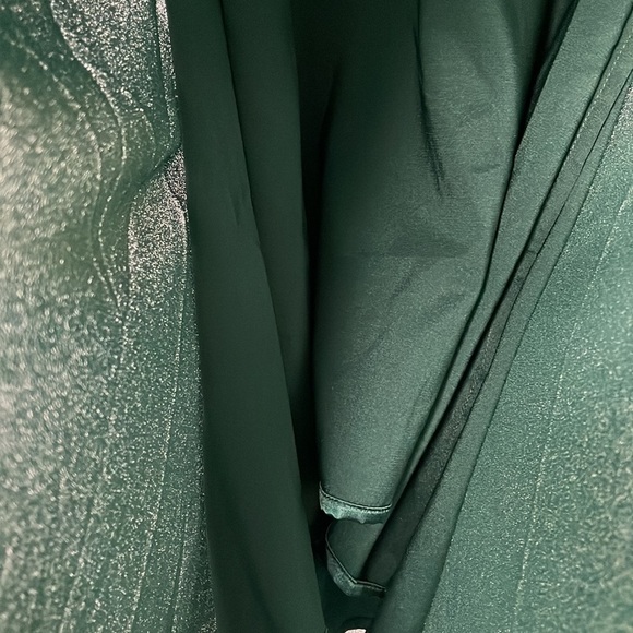 Badgley Mischka Platinum dress womens size 4 sleeveless ruffle front formal - Picture 4 of 10